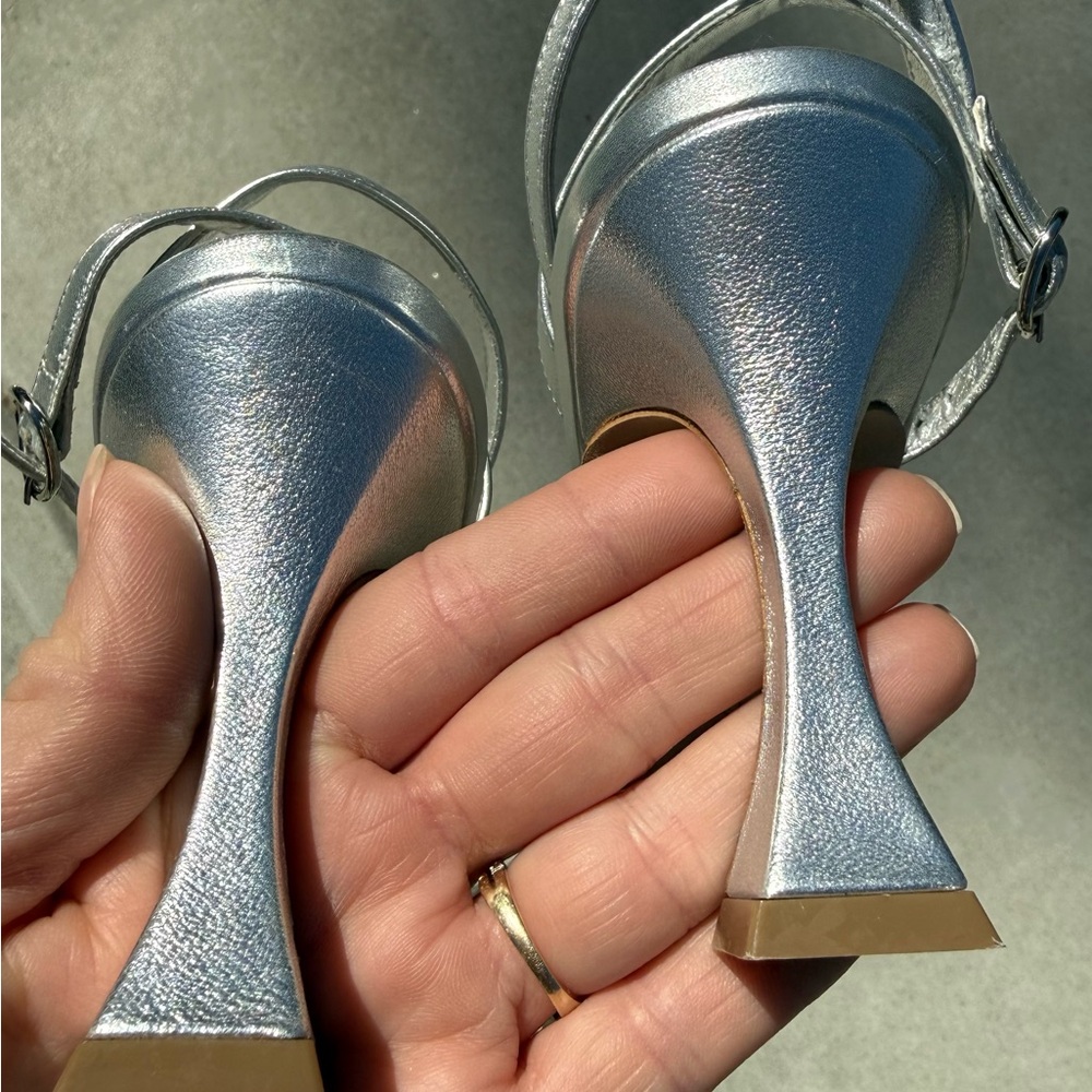 Manolo Blahnik Metallic Silver Heels - Picture 5 of 16